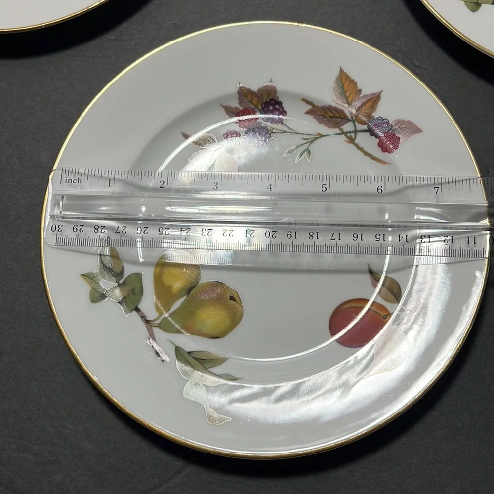 Royal Worcester Evesham Salad Plate set of‎ 4